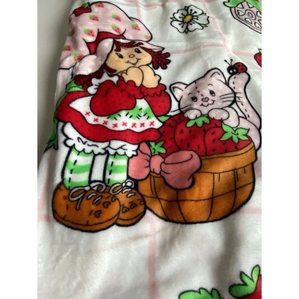 Strawberry Shortcake 50 X‎ 70” Soft Plush Throw Blanket Pink Bicycle Basket Cat